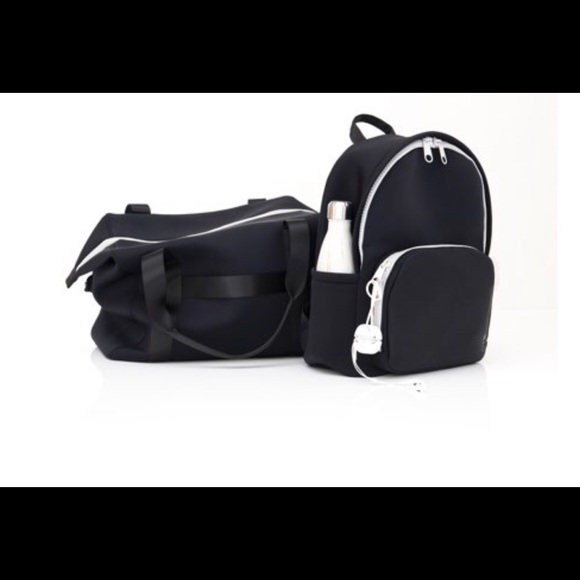 Motile backpack with wireless charger - Picture 7 of 7